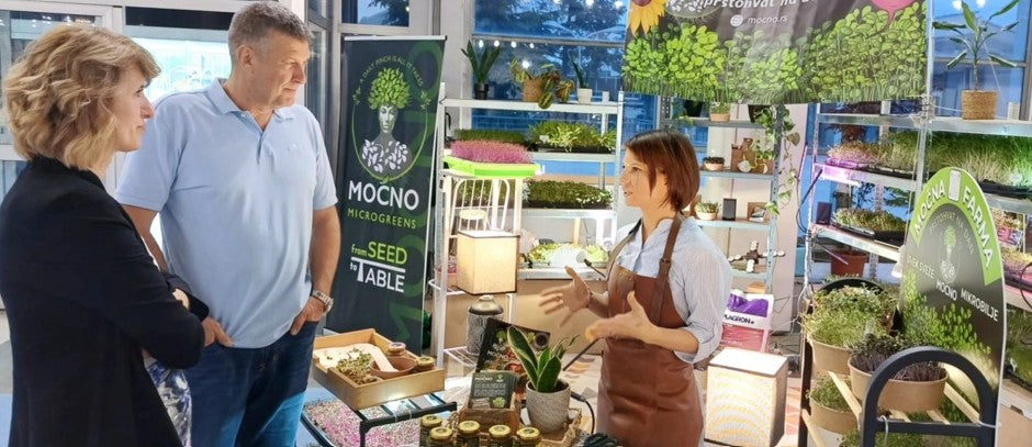 Prezentacija MOĆNO franšiznog modela uz prikaz modularne urbane farme i asortimana proizvoda.